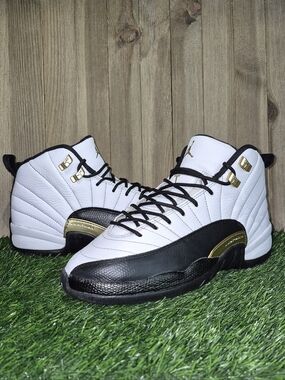 AIR JORDAN 12 RETRO "TAXI ROYALTY" (Size 7Y)